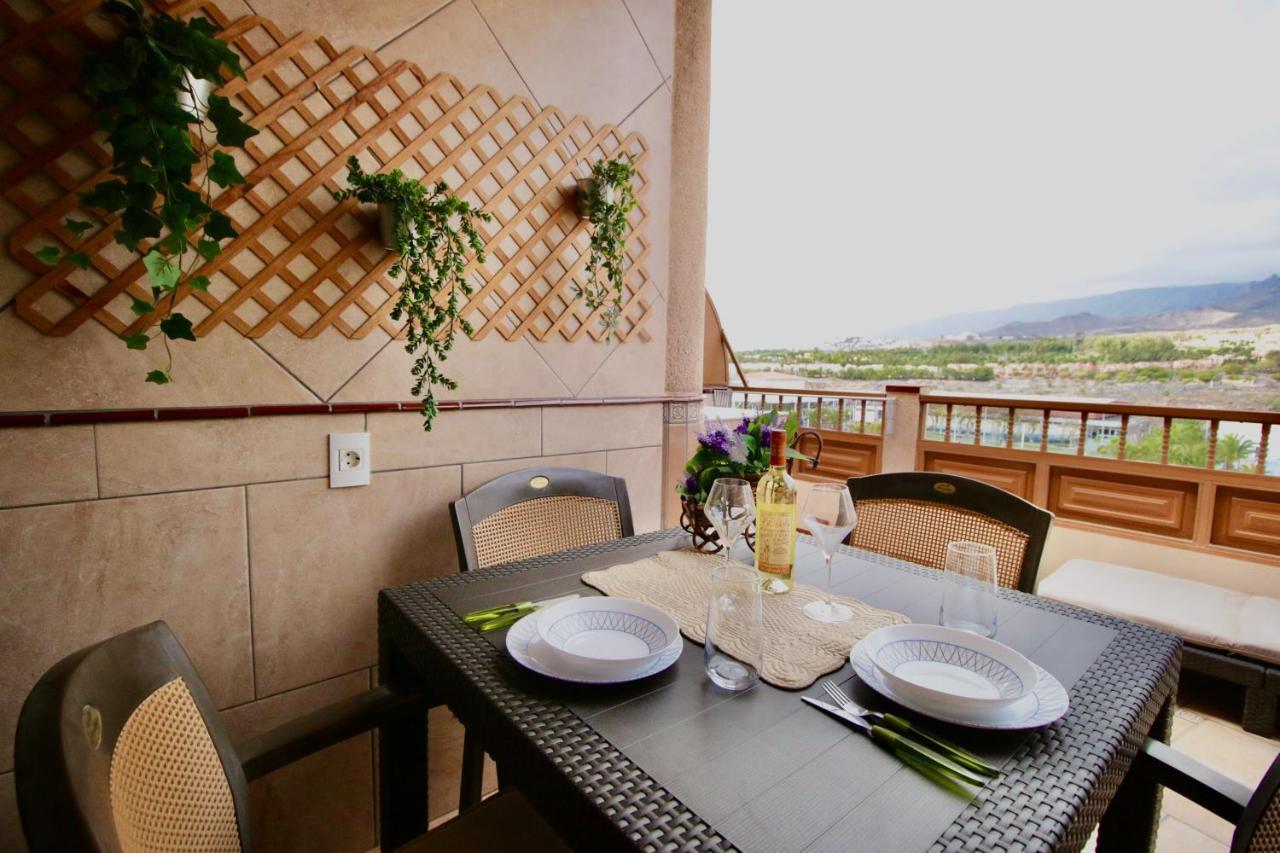 Ohana Ático Avenida Chayofita Los Cristianos  Exterior foto